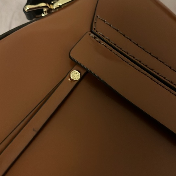 Gianni Chiarini Leather Saddle Bag - Picture 4 of 13